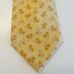 Maus & Hoffman Yellow Silk Tie Floral Pattern Palm Beach Hand Made Italy EUC
